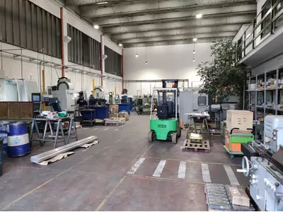 Foto Immobile Mundial Mec srl n. 2.jpg